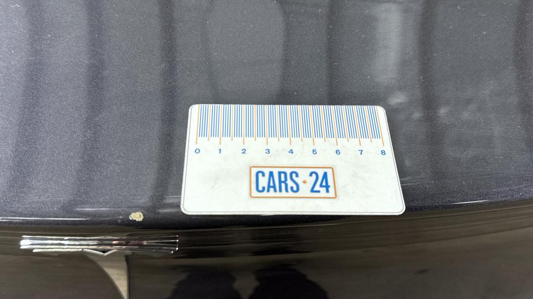 2023 Tesla Model Y Rear-wheel Drive, Automatic, 34647 km, Boot / Tailgate Boot Lid Chip