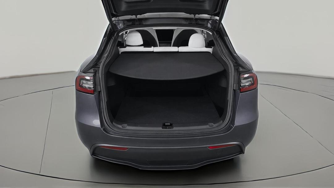 2023 Tesla Model Y Rear-wheel Drive, Automatic, 34647 km, Boot Inside View