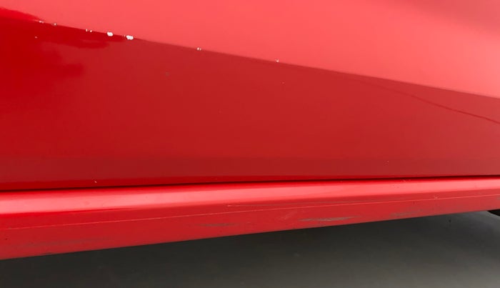 2012 Volkswagen Vento HIGHLINE 1.6 MPI, Petrol, Manual, 94,601 km, Right running board - Minor scratches