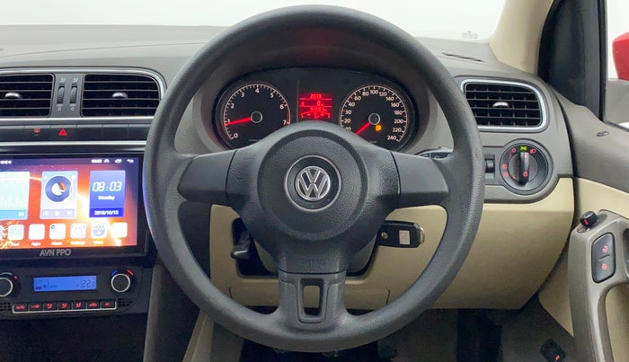 2012 Volkswagen Vento HIGHLINE 1.6 MPI, Petrol, Manual, 94,601 km, Steering Wheel Close Up