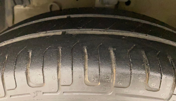 2012 Maruti Swift VDI, Diesel, Manual, 63,961 km, Left Front Tyre Tread