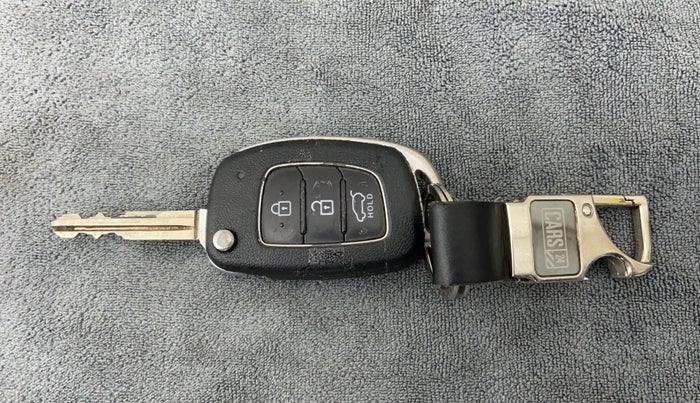 2015 Hyundai i20 Active 1.2 S, Petrol, Manual, 67,979 km, Key Close Up