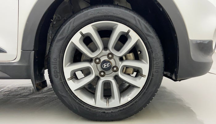 2015 Hyundai i20 Active 1.2 S, Petrol, Manual, 67,979 km, Right Front Wheel