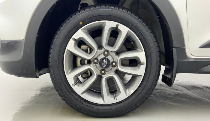 2015 Hyundai i20 Active 1.2 S, Petrol, Manual, 67,979 km, Left Front Wheel