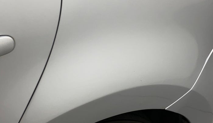 2014 Volkswagen Polo HIGHLINE1.2L, Petrol, Manual, 52,215 km, Left quarter panel - Minor scratches