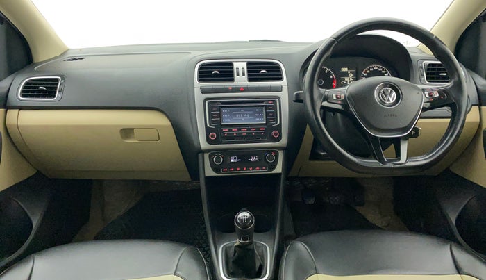 2014 Volkswagen Polo HIGHLINE1.2L, Petrol, Manual, 52,215 km, Dashboard