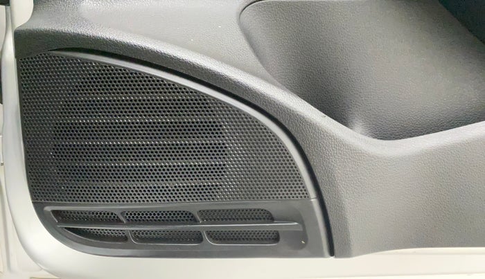 2014 Volkswagen Polo HIGHLINE1.2L, Petrol, Manual, 52,215 km, Speaker