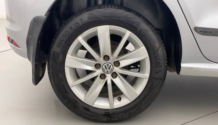 2014 Volkswagen Polo HIGHLINE1.2L, Petrol, Manual, 52,215 km, Right Rear Wheel