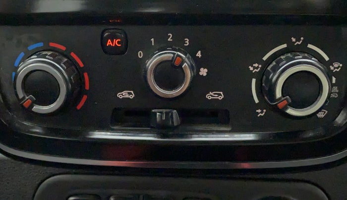 2018 Renault Kwid RXT 1.0, Petrol, Manual, 88,670 km, Dashboard - Air Re-circulation knob is not working