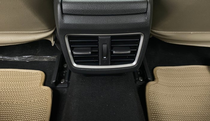 2019 Honda Civic 1.8V AT, Petrol, Automatic, 21,754 km, Rear AC Vents
