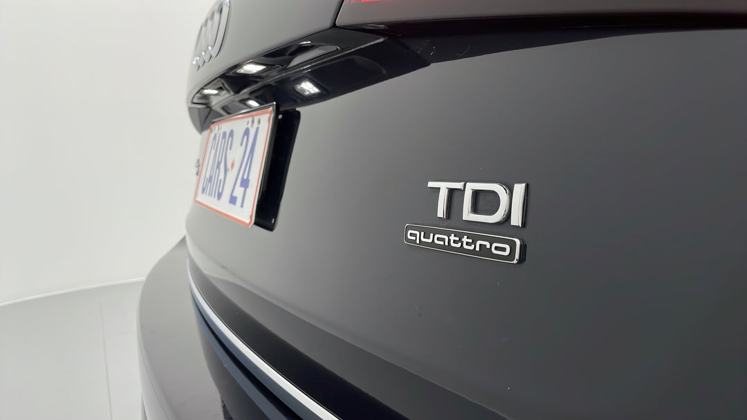 2016 Audi Q5 2.0 Tdi Quattro, Automatic, 126603 km, Badge (Boot Right Side)