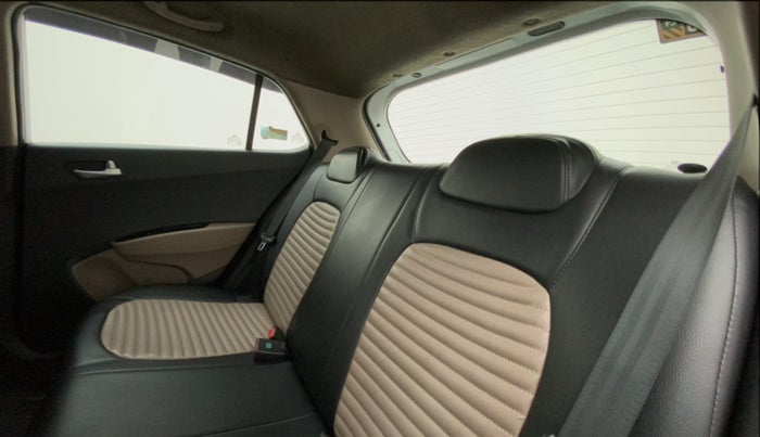 2019 Hyundai Grand i10 SPORTZ 1.2 KAPPA VTVT, Petrol, Manual, 86,588 km, Right Side Rear Door Cabin