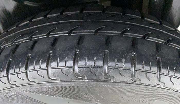 2016 Maruti Swift Dzire VDI ABS, Diesel, Manual, 92,236 km, Left Rear Tyre Tread