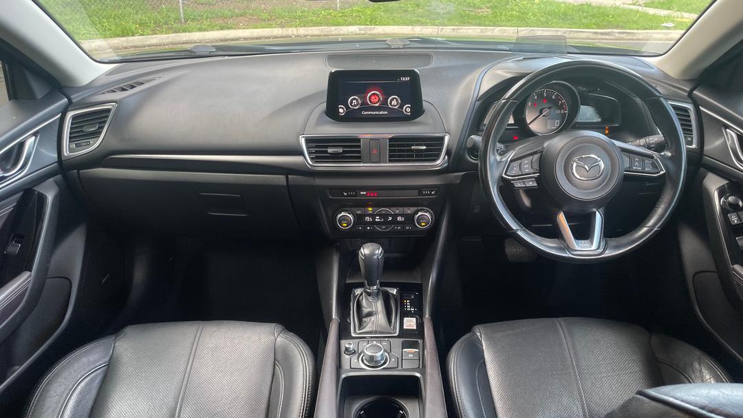 2018 Mazda 3 Sp25 Gt, Automatic, 113513 km, Dashboard View