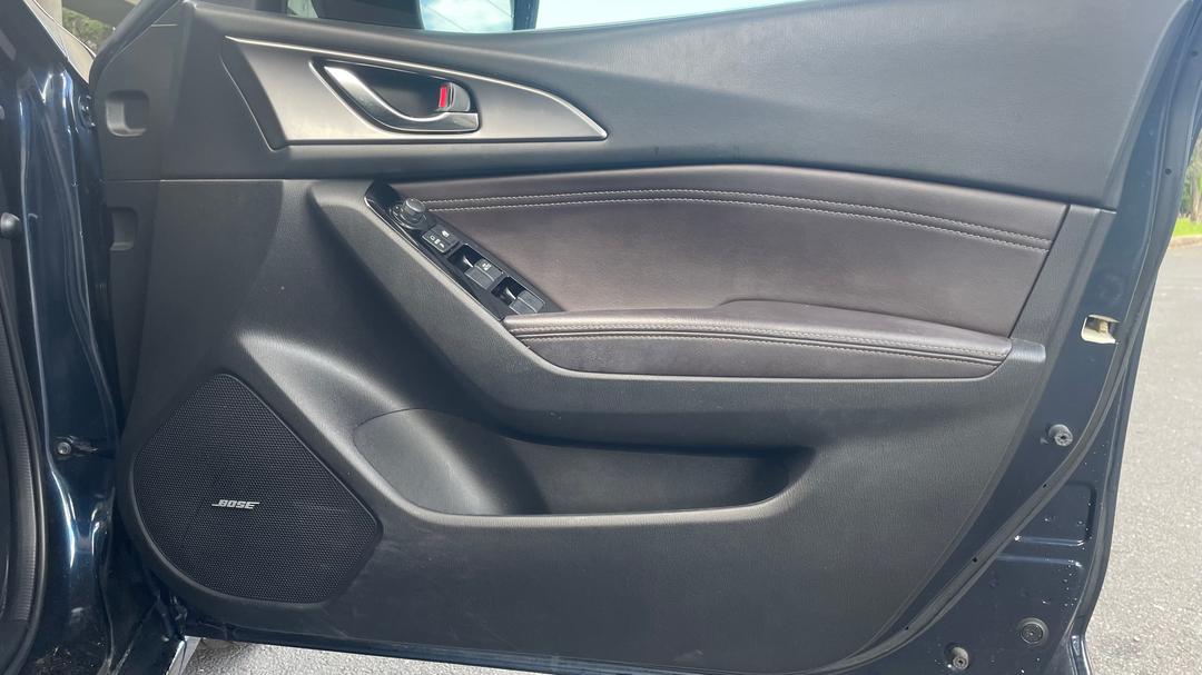 2018 Mazda 3 Sp25 Gt, Automatic, 113513 km, Speaker View