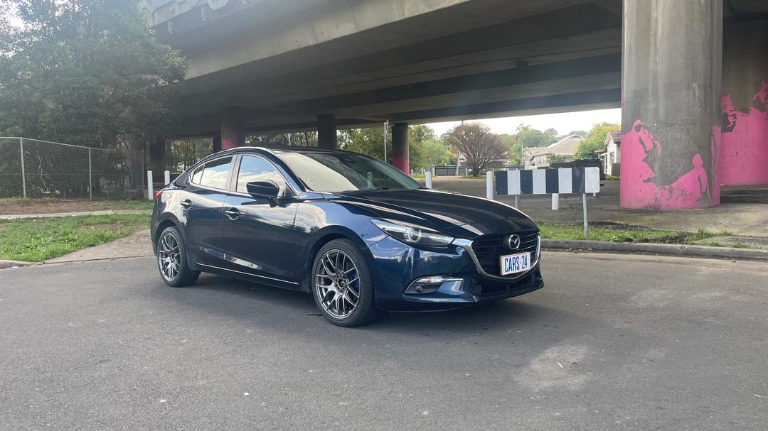 2018 Mazda 3 Sp25 Gt, Automatic, 113513 km, Right Front Diagonal (45- Degree) View