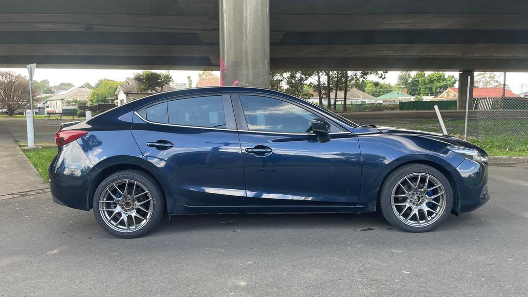 2018 Mazda 3 Sp25 Gt, Automatic, 113513 km, Right Side View