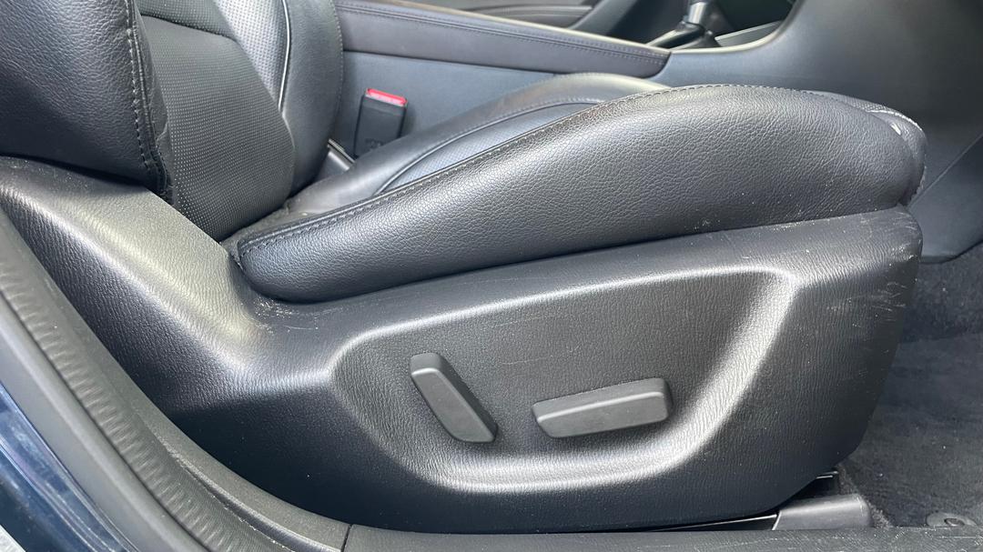 2018 Mazda 3 Sp25 Gt, Automatic, 113513 km, Drivers Side Adjustment Panel
