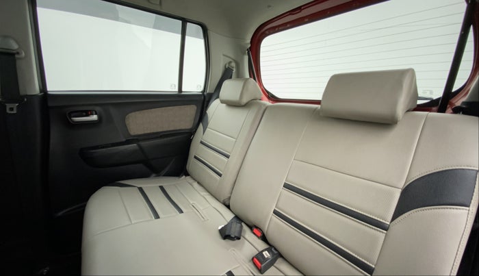 2015 Maruti Wagon R 1.0 VXI, Petrol, Manual, 42,400 km, Right Side Rear Door Cabin