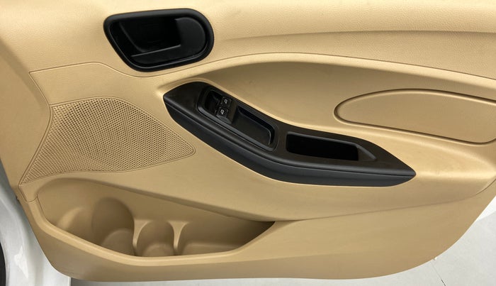 2015 Ford Figo Aspire 1.5 AMBIENTE DIESEL, Diesel, Manual, 95,507 km, Driver Side Door Panels Control