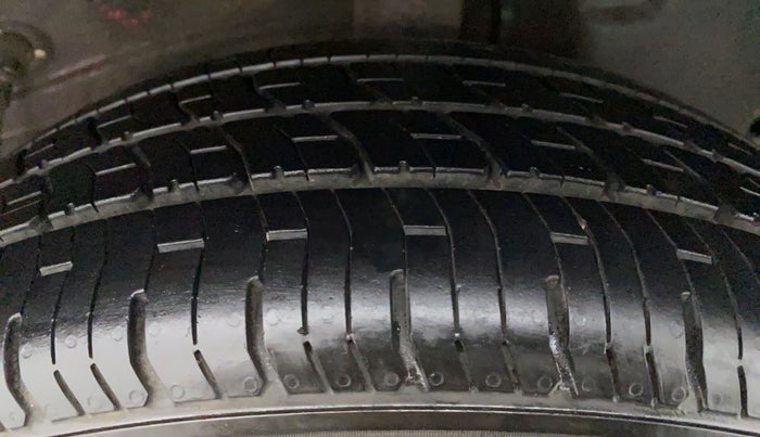 2012 Toyota Etios Liva GD, Diesel, Manual, 38,591 km, Left Rear Tyre Tread
