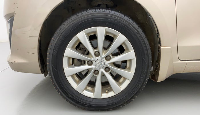 2013 Maruti Ertiga ZDI, Diesel, Manual, 1,06,412 km, Left Front Wheel