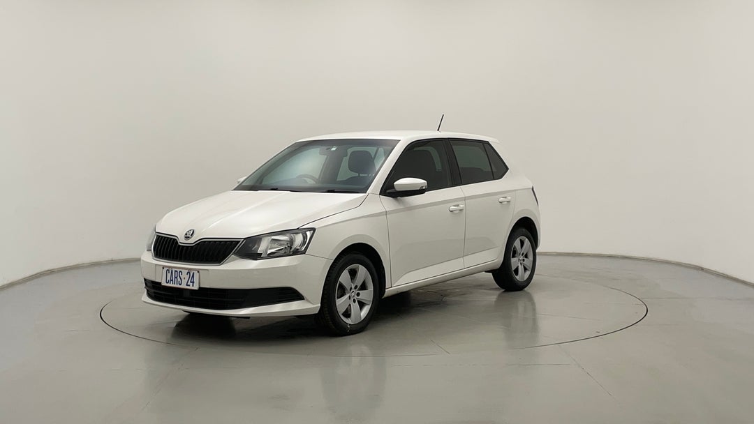 Left Front Diagonal (45- Degree) View