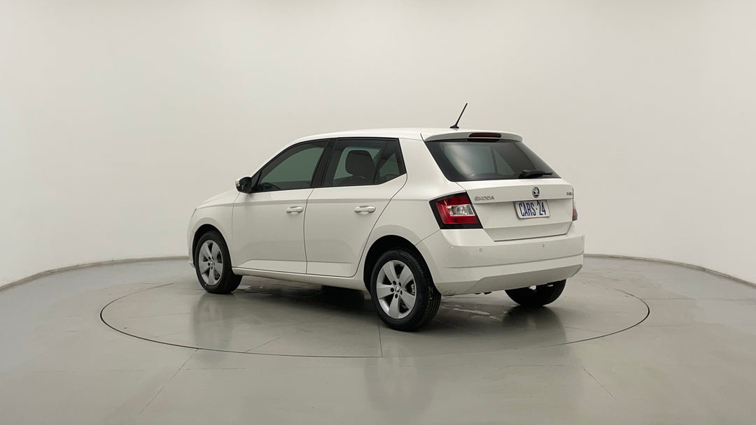 Left Back Diagonal (45- Degree) View