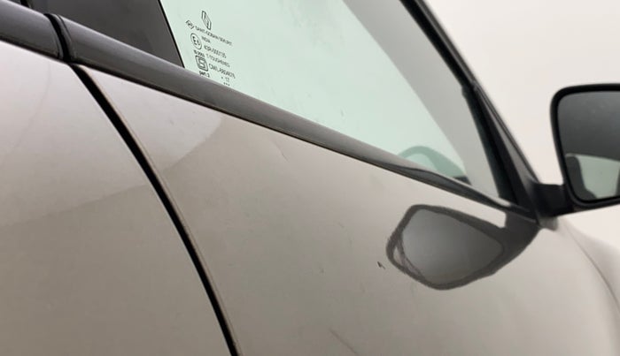 2017 Renault Kwid RXL 1.0, Petrol, Manual, 62,303 km, Driver-side door - Slightly dented