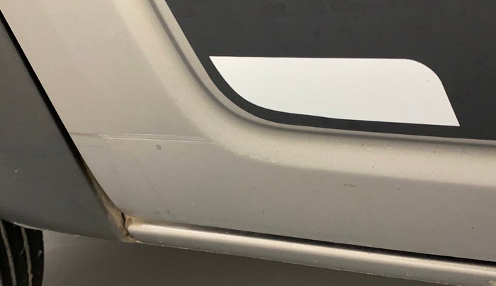 2017 Renault Kwid RXL 1.0, Petrol, Manual, 62,303 km, Right rear door - Minor scratches