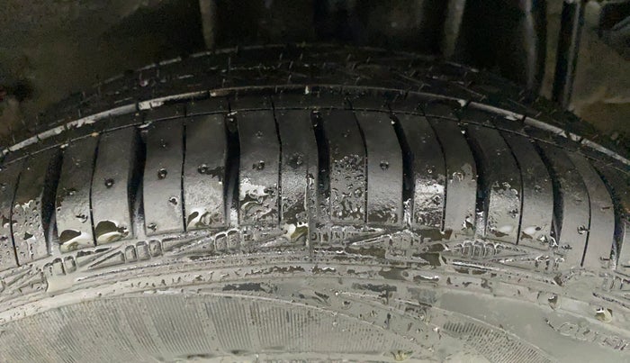 2021 Tata Tiago XT (O) PETROL, Petrol, Manual, 33,889 km, Left Rear Tyre Tread