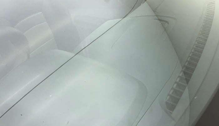 2021 Tata Tiago XT (O) PETROL, Petrol, Manual, 33,889 km, Front windshield - Minor spot on windshield
