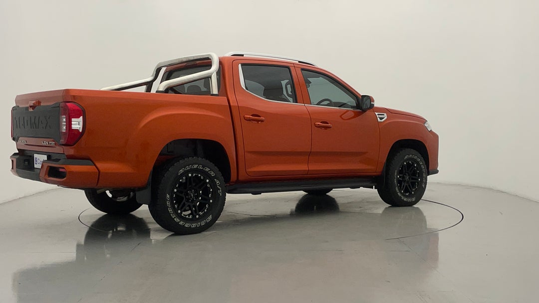 2022 LDV T60 Max Pro (4x4), Automatic, 20399 km, Right Back Diagonal (45- Degree) View