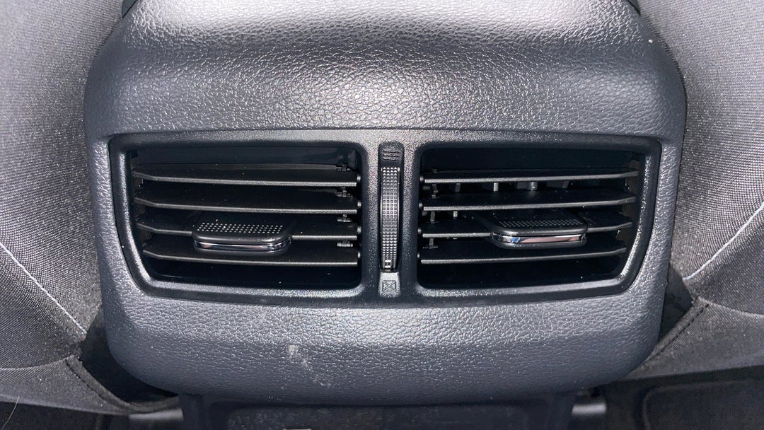 2022 LDV T60 Max Pro (4x4), Automatic, 20399 km, Rear A/C Vent