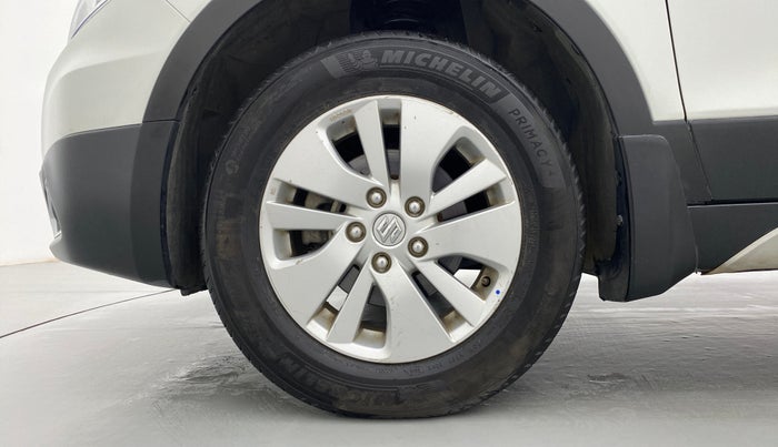 2015 Maruti S Cross ZETA 1.3, Diesel, Manual, 1,63,159 km, Left Front Wheel