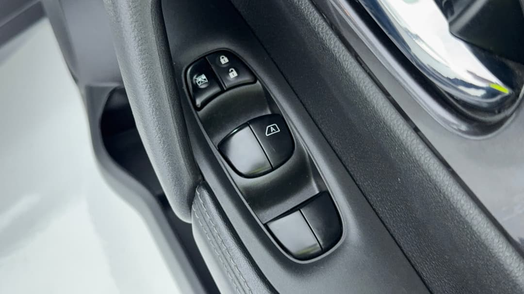 2020 Nissan X-trail St (4x2), Automatic, 78438 km, Drivers Side Door Panel Controls