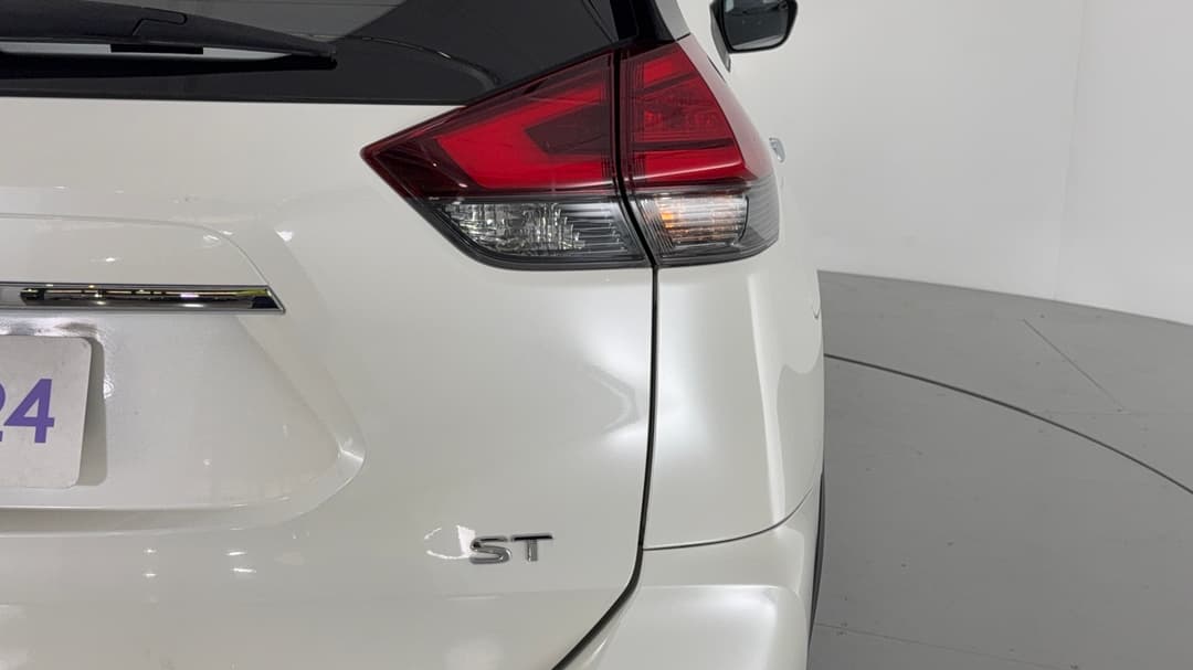 2020 Nissan X-trail St (4x2), Automatic, 78438 km, Badge (Boot Right Side)