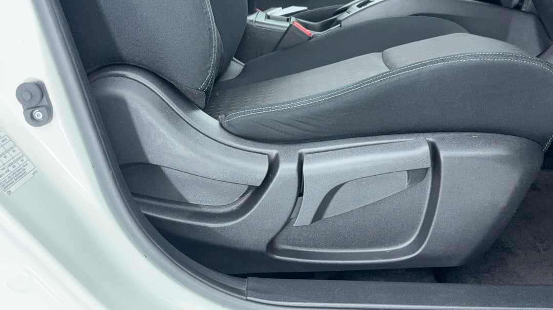 2020 Nissan X-trail St (4x2), Automatic, 78438 km, Drivers Side Adjustment Panel