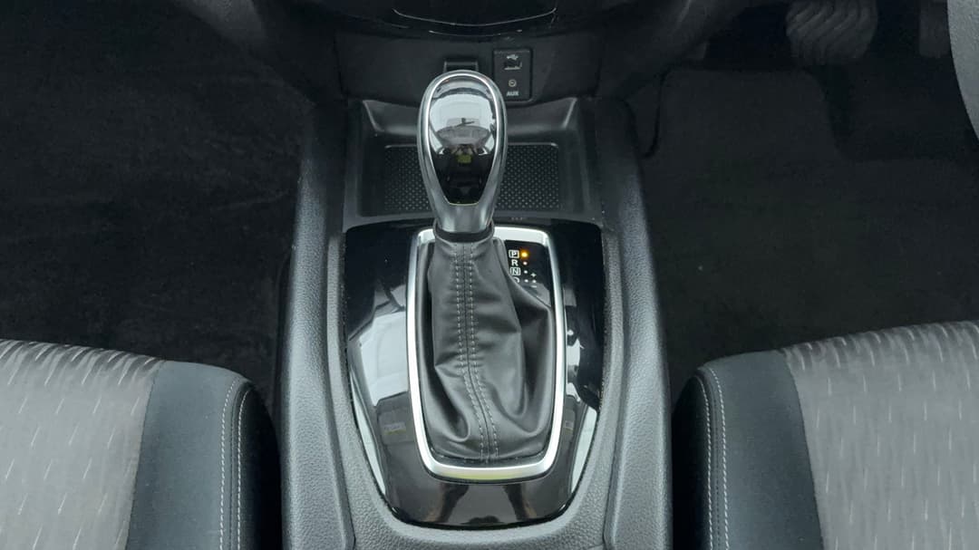 2020 Nissan X-trail St (4x2), Automatic, 78438 km, Gear Lever 