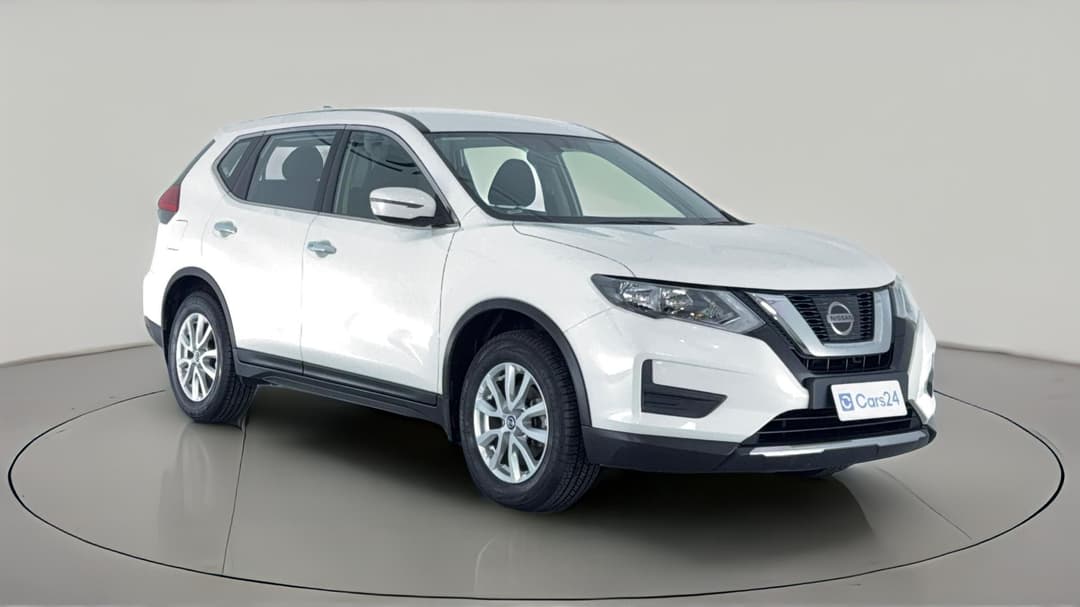 2020 Nissan X-trail St (4x2), Automatic, 78438 km, Right Front Diagonal (45- Degree) View