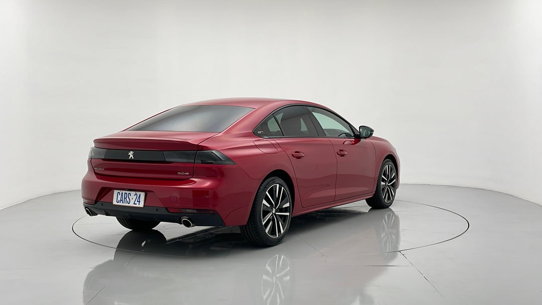 Right Back Diagonal (45- Degree) View