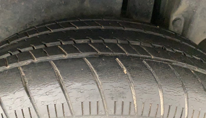 2012 Maruti Ertiga VDI, Diesel, Manual, 79,317 km, Left Rear Tyre Tread
