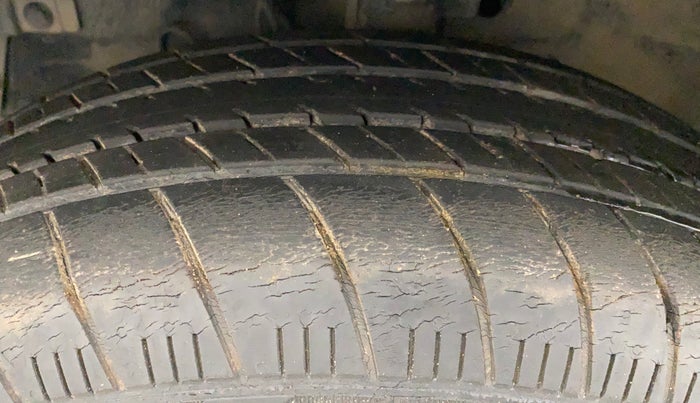 2012 Maruti Ertiga VDI, Diesel, Manual, 79,317 km, Left Front Tyre Tread