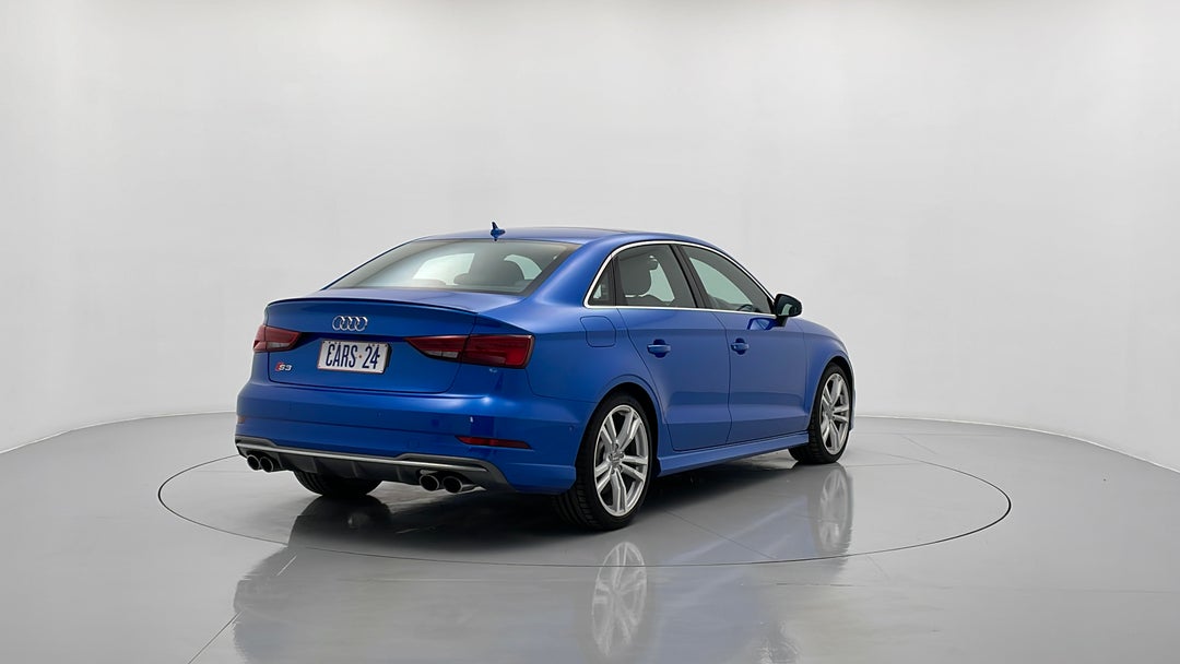 Right Back Diagonal (45- Degree) View