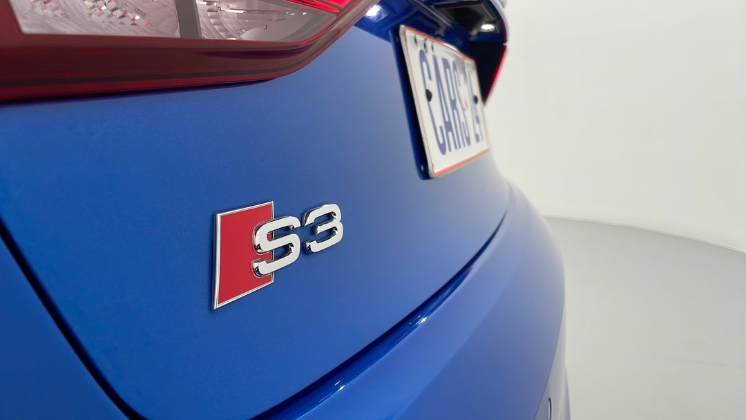 Badge (Boot Left Side)