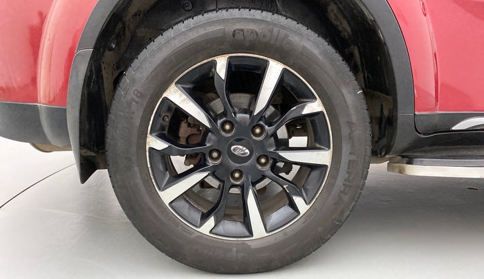 2018 Mahindra XUV500 W11 AT, Diesel, Automatic, 35,238 km, Right Rear Wheel