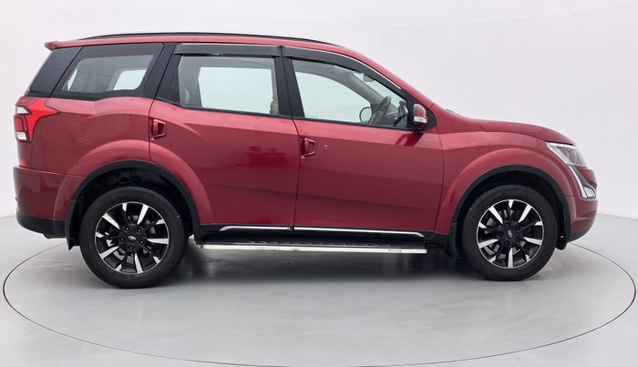 2018 Mahindra XUV500 W11 AT, Diesel, Automatic, 35,238 km, Right Side View