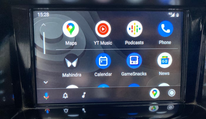 2018 Mahindra XUV500 W11 AT, Diesel, Automatic, 35,238 km, Apple CarPlay and Android Auto
