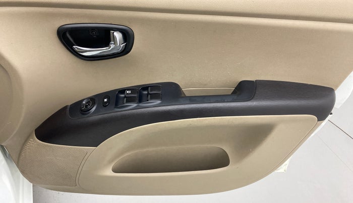 2012 Hyundai i10 MAGNA 1.2, Petrol, Manual, 40,724 km, Driver Side Door Panels Control