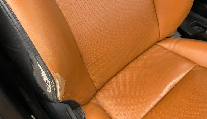 2019 Maruti Swift VDI, Diesel, Manual, 75,236 km, Driver seat - Cover slightly torn